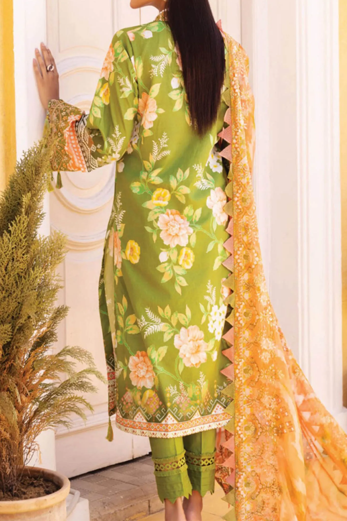 Gardenia by Nureh Unstitched 3 Piece Lawn Collection'2023-NSG-113