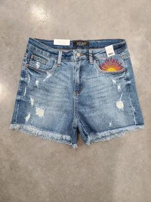 Judy blue High rise sun embroidery cutoff shorts