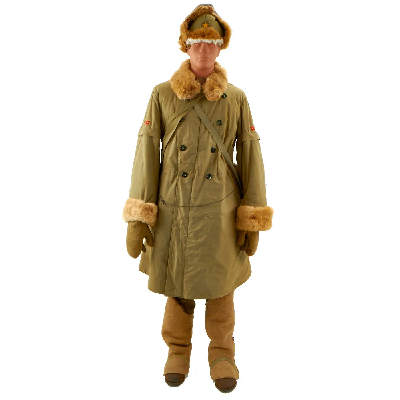 Original WWII IJA Japanese Enlistedman’s Arctic Combat Uniform and Gear Display on Mannequin
